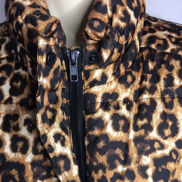 Size 14 Animal print outerwear vest. Quilted style vest. NWOT - Picture 7 of 12